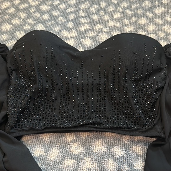 Black Rhinestone Crop top - Picture 4 of 4